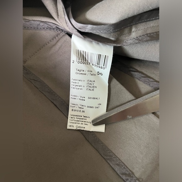 Peserico Women's Classic Italian Taupe Blazer. - Picture 9 of 10